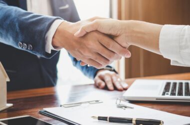 Clifford Chance doradzała przy podwójnej sprzedaży działalności detalicznej i korporacyjnej Grupy Punkta