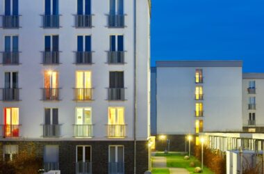 CMS doradzała Xior Student Housing NV