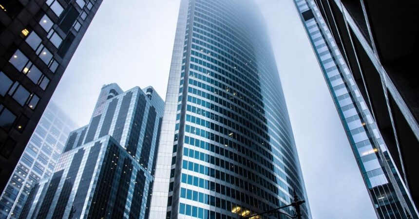 Prawnicze i podatkowe zespoły Greenberg Traurig, CRIDO, Rymarz Zdort Maruta, Cushman & Wakefield, Dentons, Knight Frank, MDDP, CBRE i Sentient doradzały przy transakcji zakupu biurowca VIBE w Warszawie