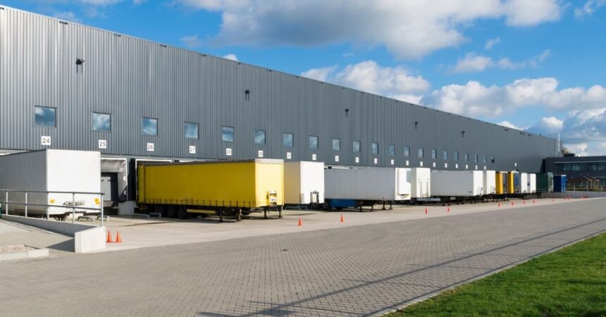 DZP doradzało DM Invest przy sprzedaży portfela centrów logistycznych grupie Alderan