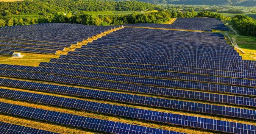 Norton Rose Fulbright doradzała przy finansowaniu portfela farm fotowoltaicznych Sun Investment Group