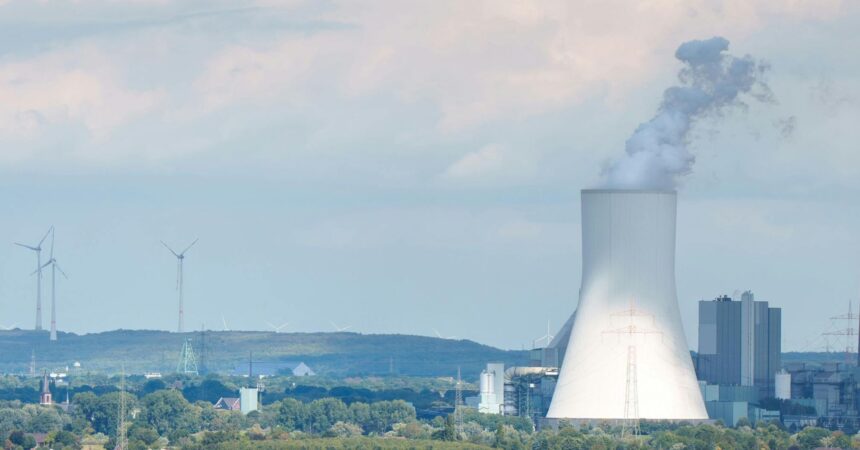 Norton Rose Fulbright doradzała kredytodawcom przy finansowaniu o wartości ok. 2,3 mld zł (546 mln EUR) dla bloku gazowo-parowego o mocy 562 MW w Polsce